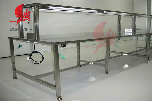 Sukavina lắp đặt b&agrave;n thao t&aacute;c nh&agrave; xưởng