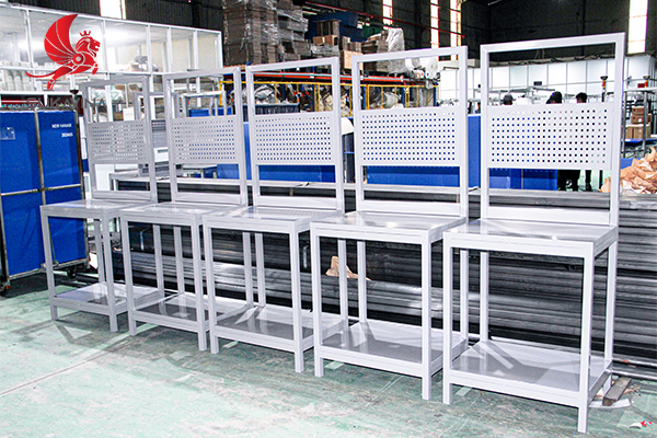 ban-thao-tac-lap-rap-cong-nghiep 5.jpg (349 KB)