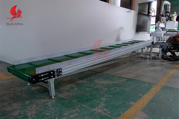 Băng tải nhỏ cho nhà xưởng bang-tai-nho-cho-nha-xuong 2.jpg (210 KB)