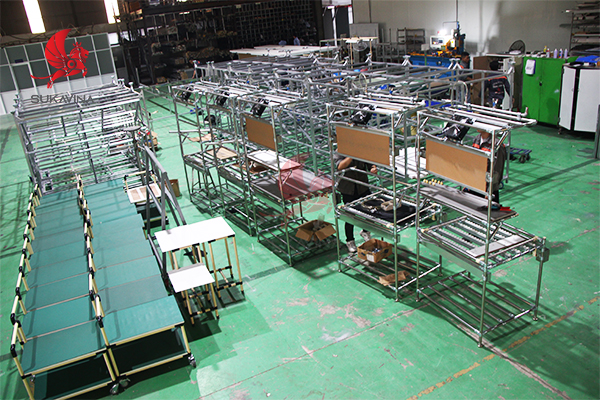 ban-thao-tac-xuong-co-khi-nho.jpg (359 KB)