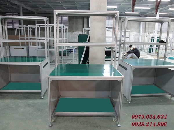 ban-thao-tac-nhom-dinh-hinh-2.jpg (95 KB)
