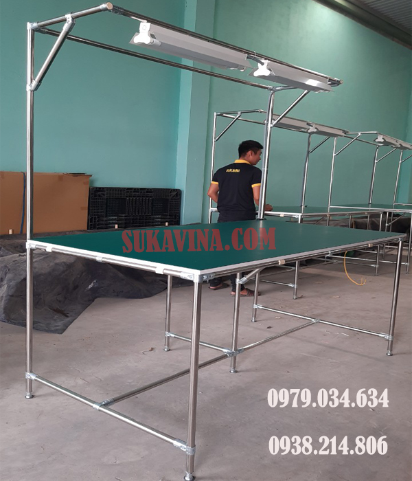 gia-cong-ban-thao-tac-inox.jpg (273 KB)