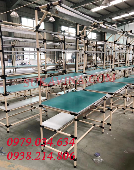 Bàn thao tác cơ khí nhà xưởng