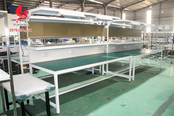 Bàn thao tác cơ khí sự lựa chọn thông minh cho nhà xưởng sản xuất hiện đại