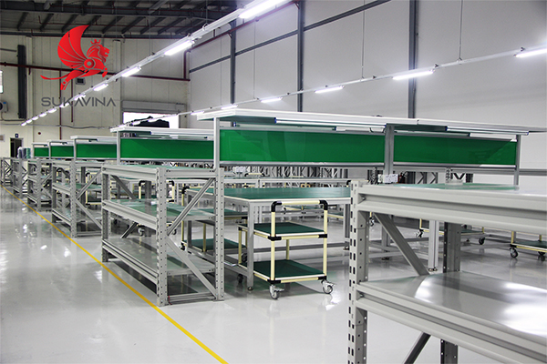 LẮP ĐẶT BÀN THAO TÁC NHÀ XƯỞNG – GIẢI PHÁP TỐI ƯU CHO QUY TRÌNH SẢN XUẤT