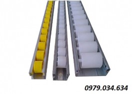 Chuyển hàng hóa bằng băng tải