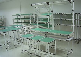 Bàn làm việc bằng ống thép bọc nhựa